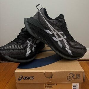 ASICS Superblast 2